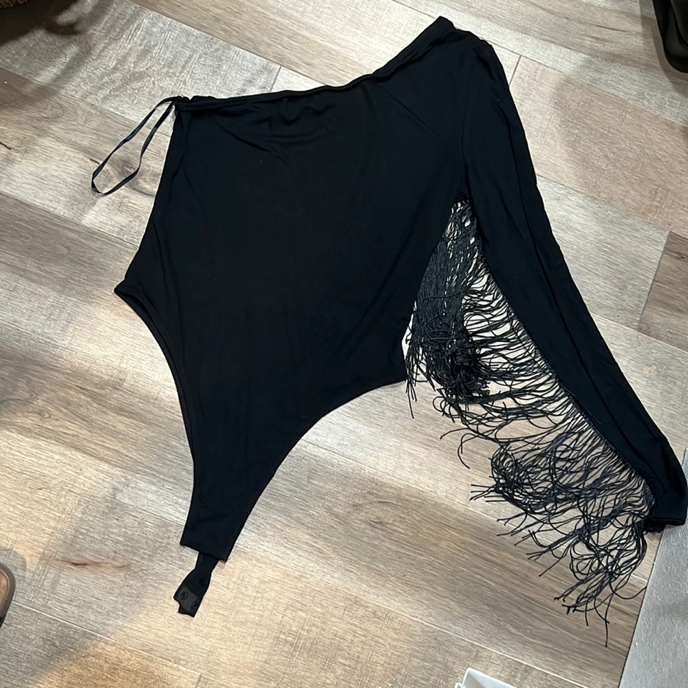 NWOT fringe bodysuit, size M